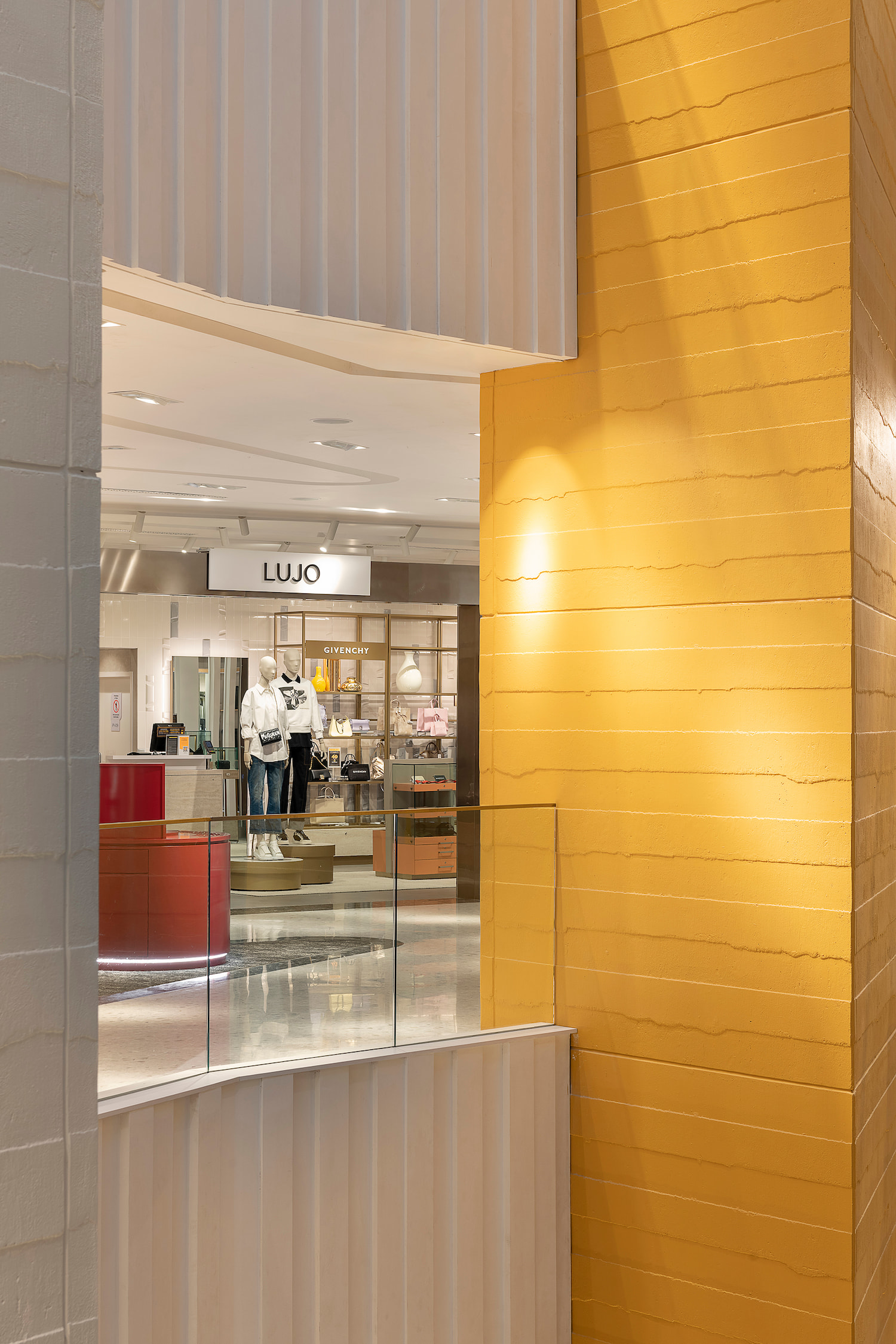 interior teinda lujo